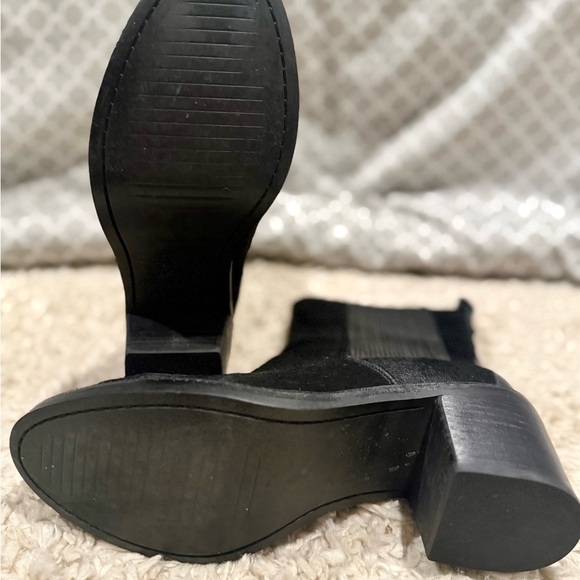 UGG 7.5 Camden Chelsea booties black cow hair boots - Picture 4 of 8